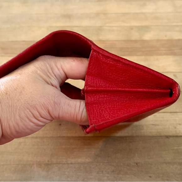 Gucci Red Pebbled Leather Soho Long Wallet w Gold Chain - Picture 12 of 15